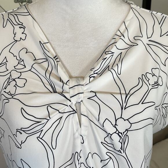 Ann Taylor Factory floral blouse - Picture 2 of 7